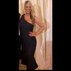 Lulus black dress